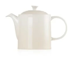 Le Creuset Grand Teapot - Meringue 8 Le Creuset Grand Teapot - Meringue -Kitchenware Discount Store 45401 4824