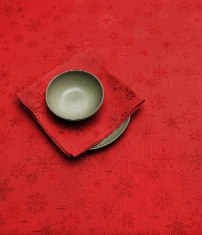 Peggy Wilkins Snow Crystal 67 X 100 Tablecloth Red 4 Peggy Wilkins Snow Crystal 67 X 100 Tablecloth Red - Image 2