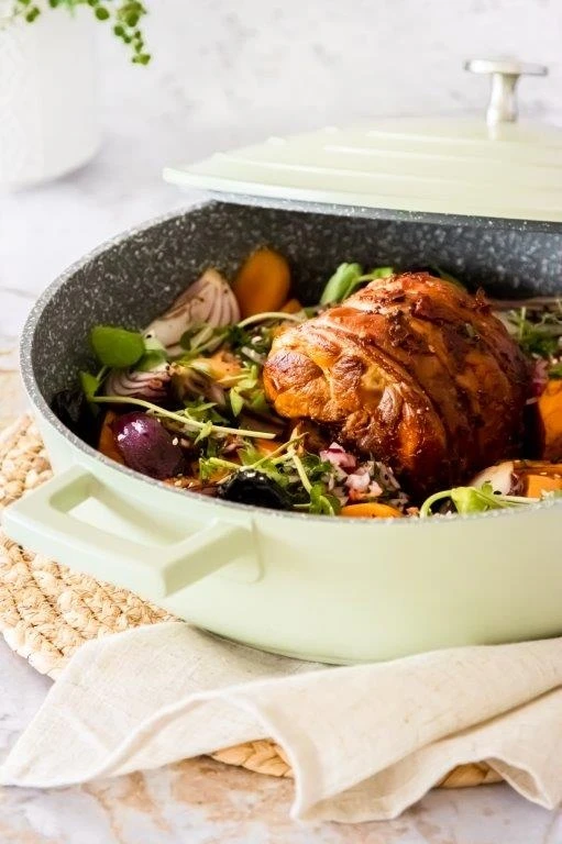 Masterclass Cast Aluminium Shallow Casserole Dish 28cm Mint 4 Masterclass Cast Aluminium Shallow Casserole Dish 28cm Mint - Image 2